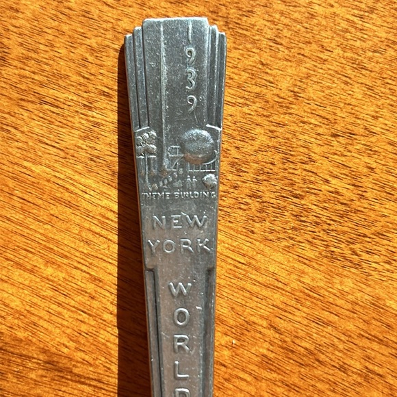 Charlie McCarthy vintage spoon and worlds fair 1939 fork - Picture 6 of 6